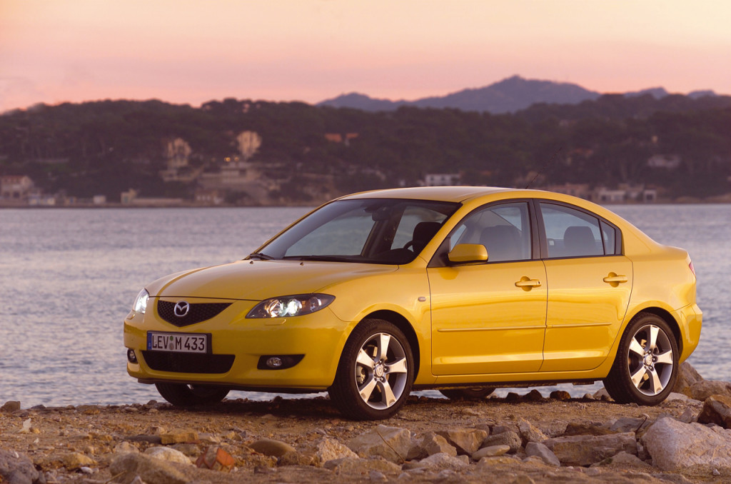 MAZDA 3 SEDAN - materiały prasowe 