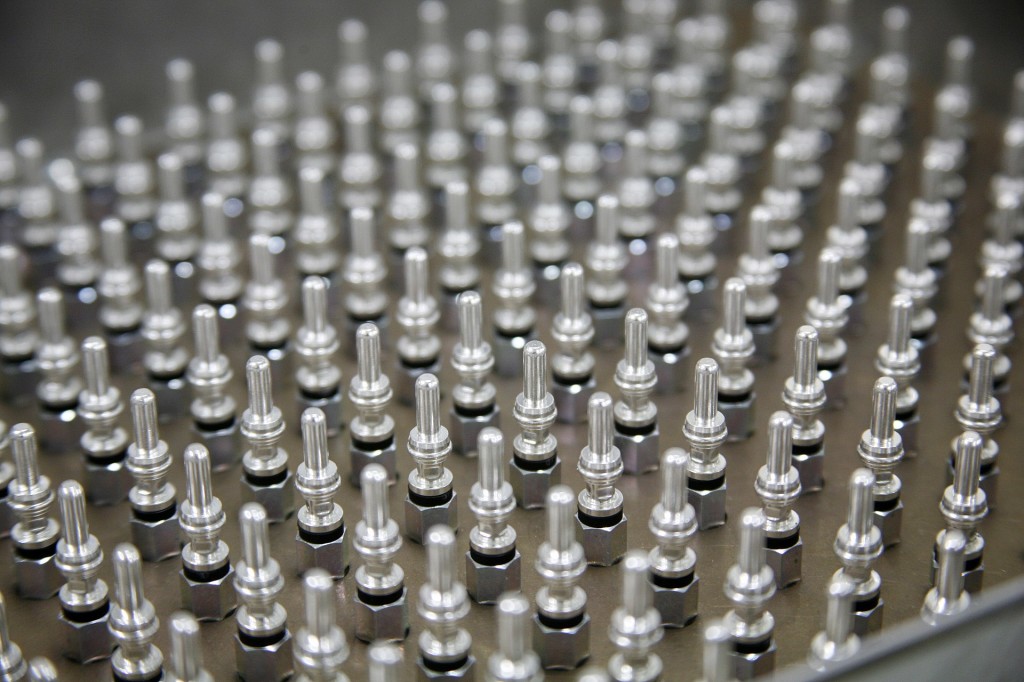 NGK SPARKPLUG [CC BY-SA 4.0 (httpss://creativecommons.org/licenses/by-sa/4.0)], from Wikimedia Commons