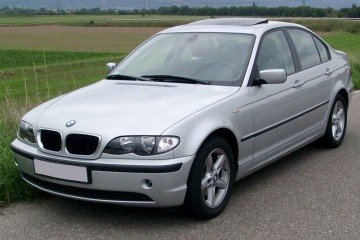 BMW 3E46 wymiana poduszek powietrznych - https://www.motorewia.pl  Źródło By Rudolf Stricker - Praca własna, Attribution, httpss://commons.wikimedia.org/w/index.php?curid=4609039