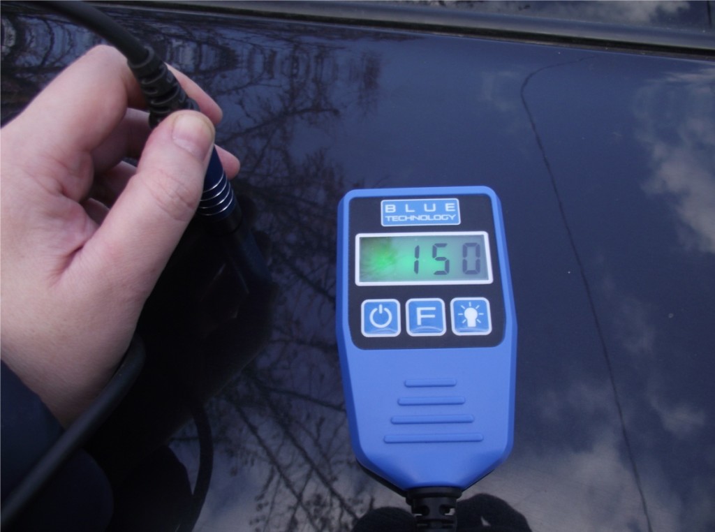 Pomiar grubości lakieru https://www.motorewia.pl Michał Lisiak