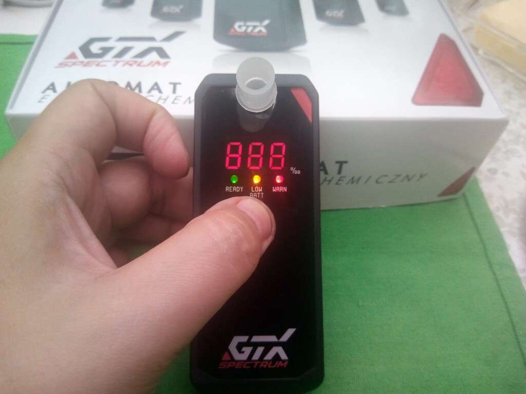 Alkomat elektrochemiczny GTX Spectrum test – https://www.motorewia.pl 