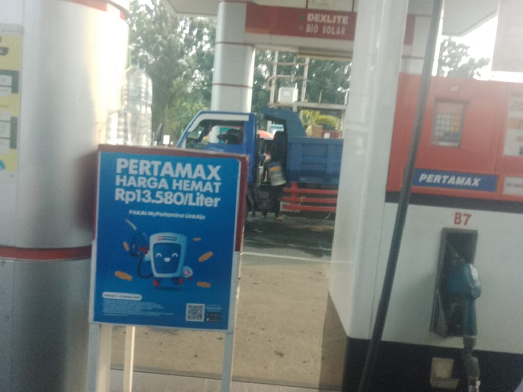 Fotoreportaż z Indonezji, fotoreportaż z Azji, ulice w Azji, jak się jeździ w Azji