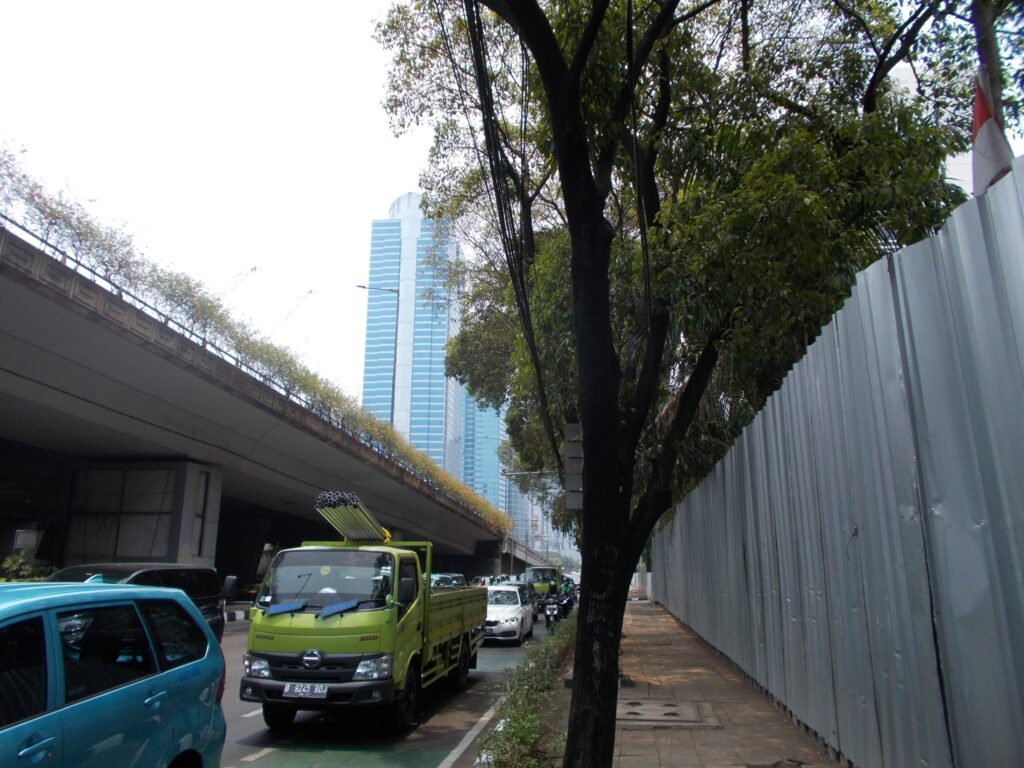 Fotoreportaż z Indonezji, fotoreportaż z Azji, ulice w Azji, jak się jeździ w Azji