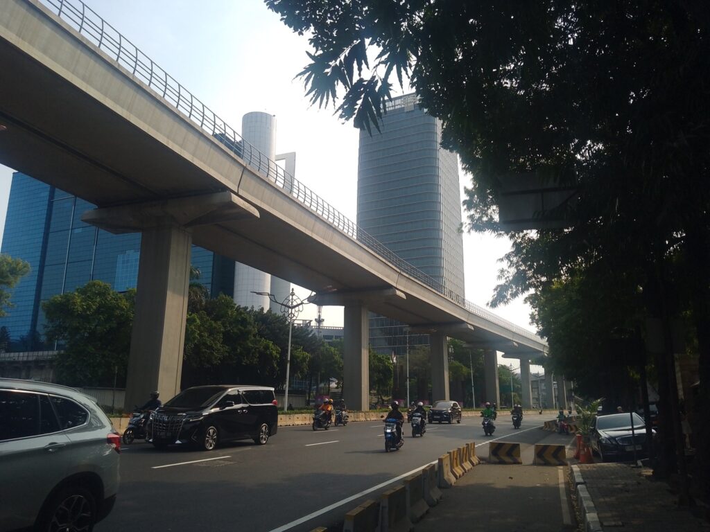 Fotoreportaż z Indonezji, fotoreportaż z Azji, ulice w Azji, jak się jeździ w Azji