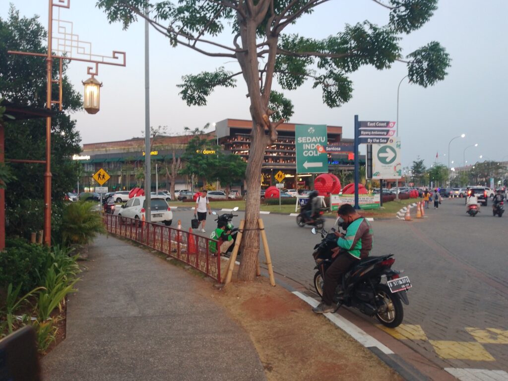 Fotoreportaż z Indonezji, fotoreportaż z Azji, ulice w Azji, jak się jeździ w Azji