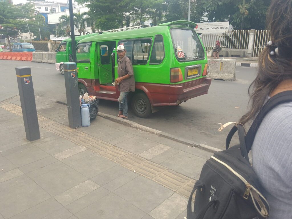 Fotoreportaż z Indonezji, fotoreportaż z Azji, ulice w Azji, jak się jeździ w Azji