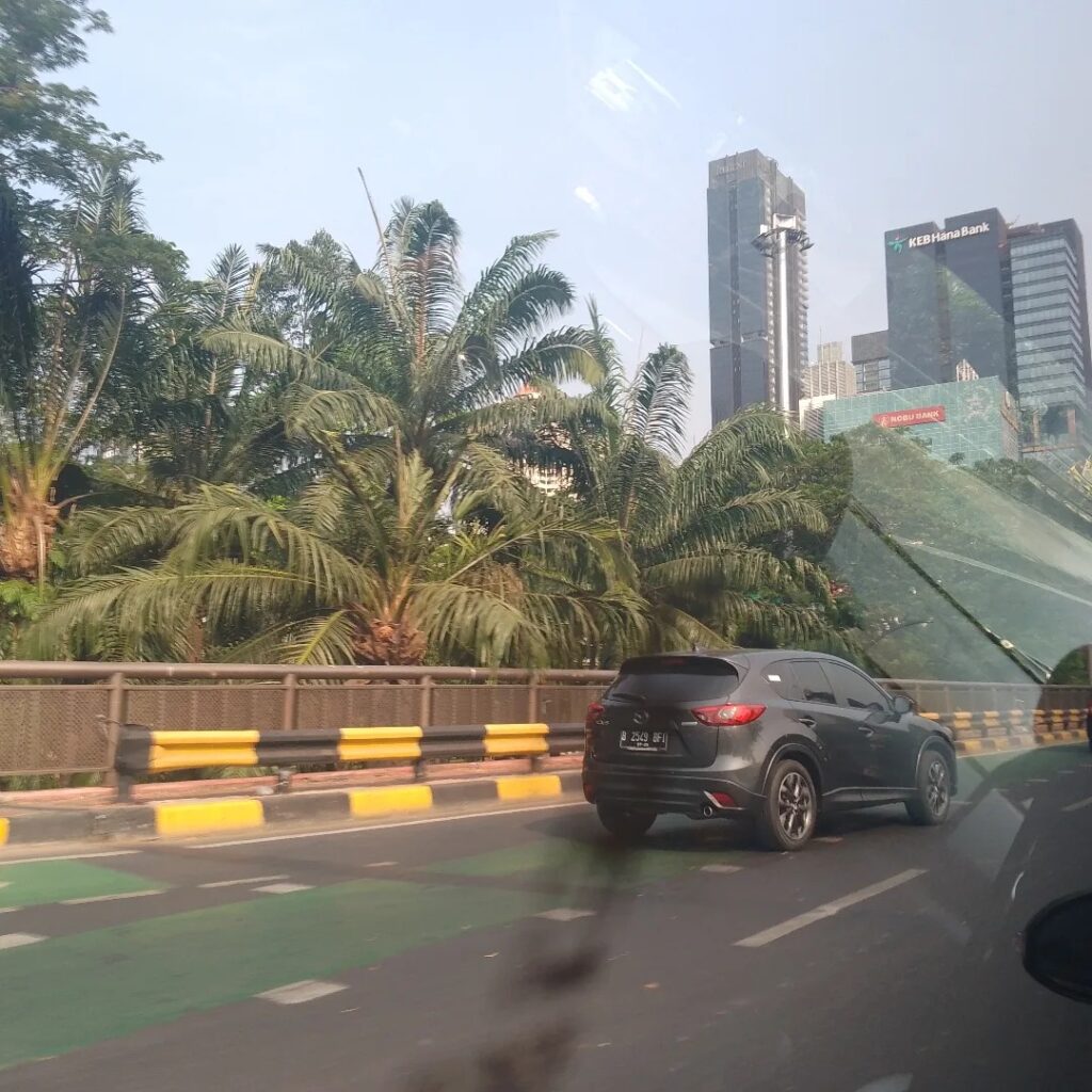 Fotoreportaż z Indonezji, fotoreportaż z Azji, ulice w Azji, jak się jeździ w Azji