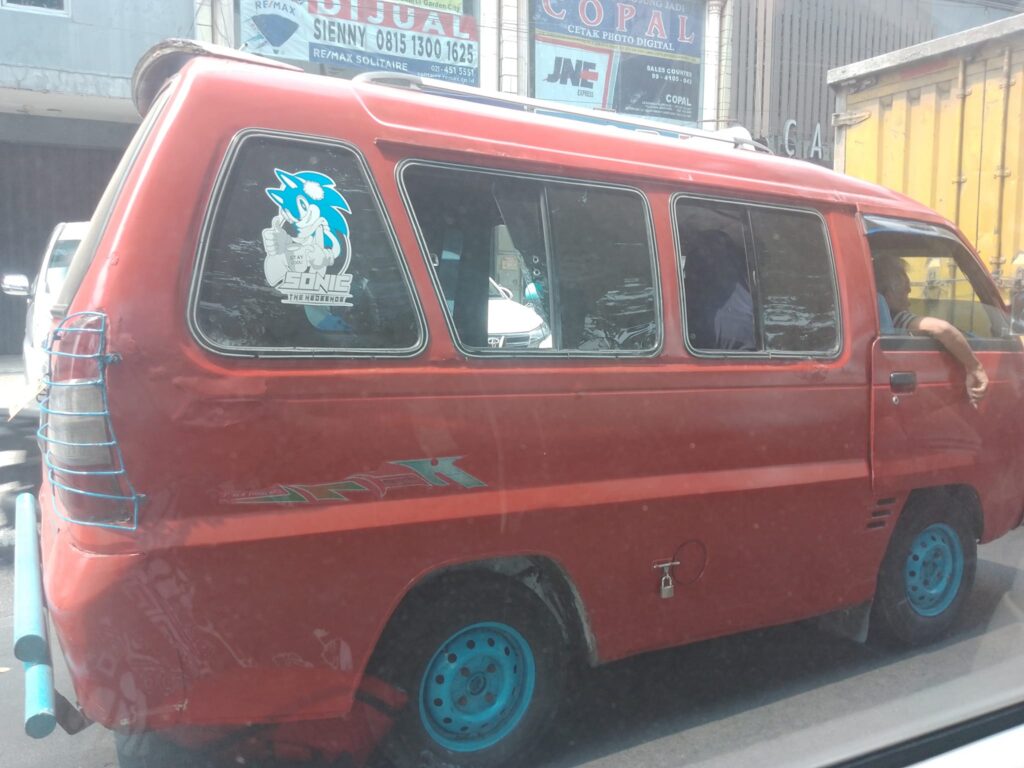 Fotoreportaż z Indonezji, fotoreportaż z Azji, ulice w Azji, jak się jeździ w Azji