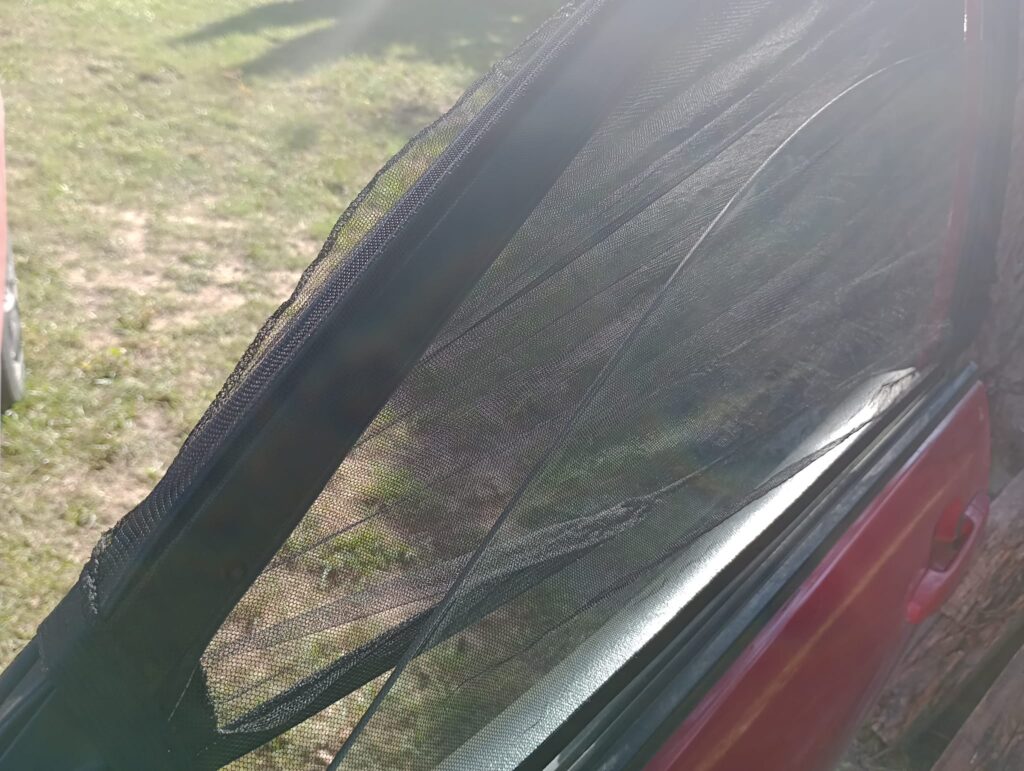 Chińskie osłony przeciwsłoneczne na szyby