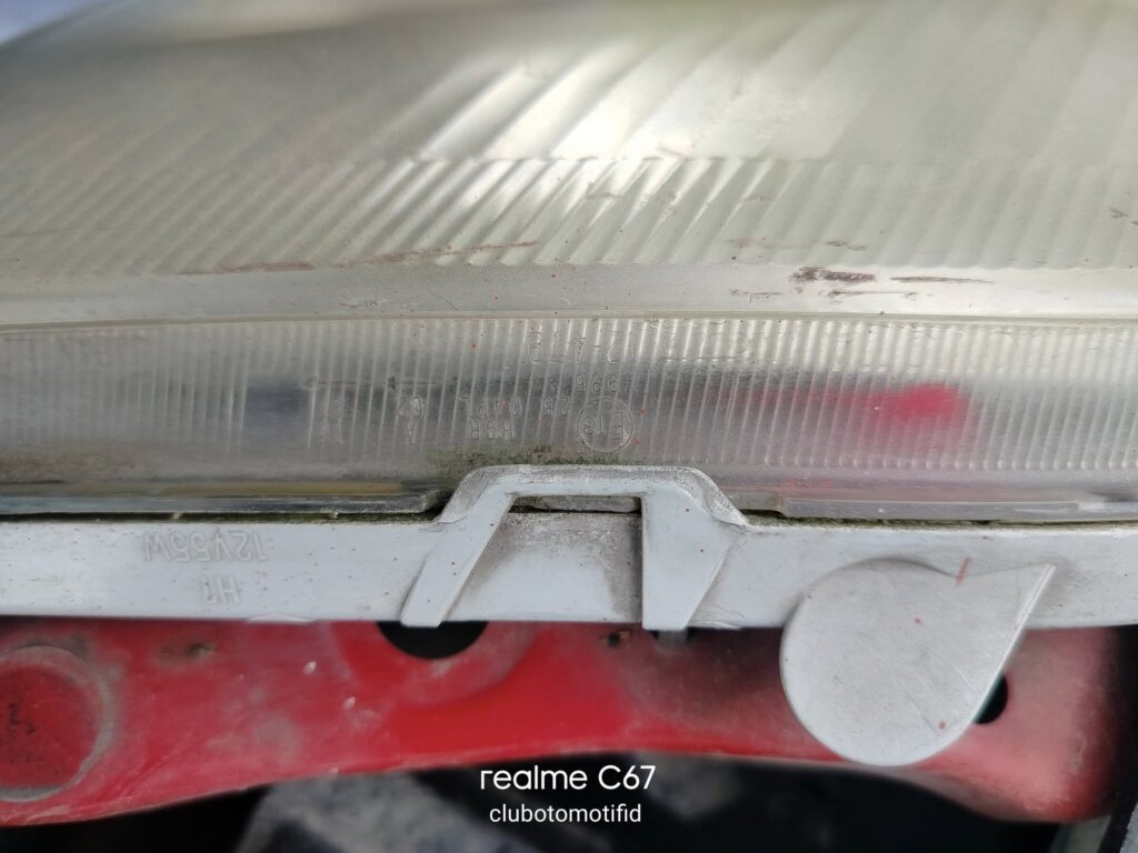 dlaczego reflektory parują