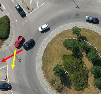 zjazd z ronda lewym pasem