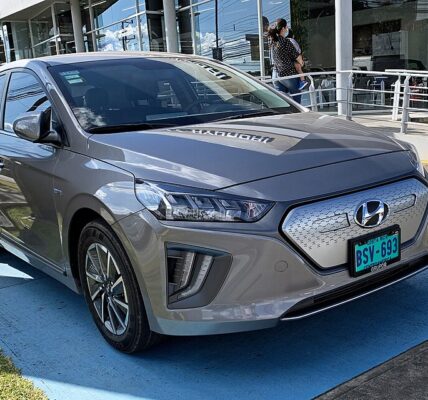 budowa napędu samochodu elektrycznego